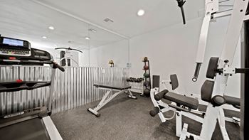 the gym at Sage Hill Apartment Homes austin