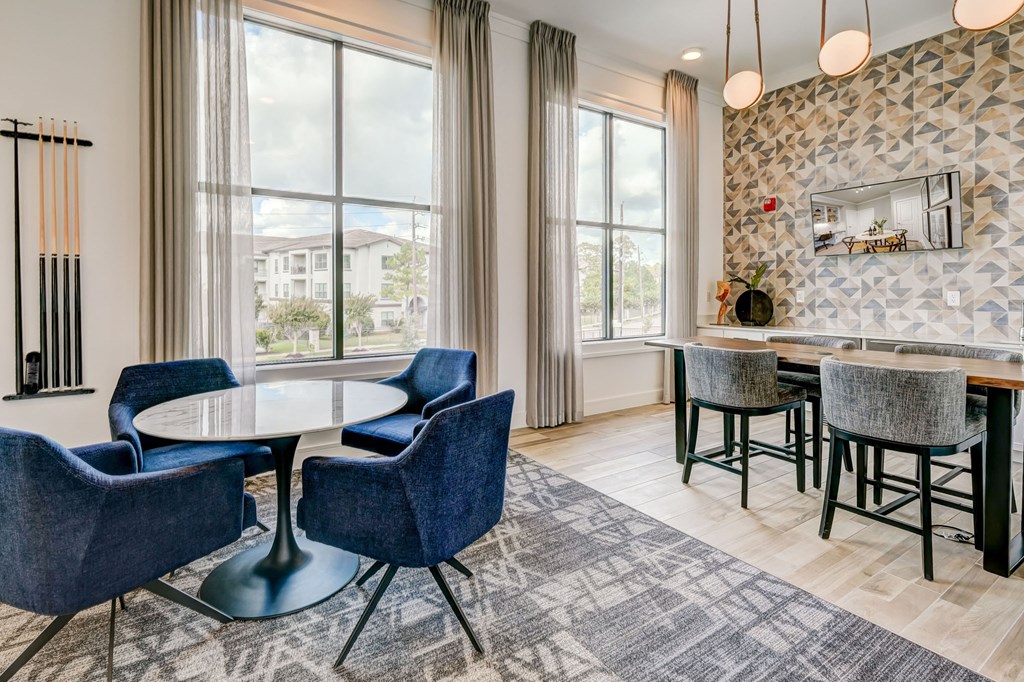 Clubhouse with table and chairs