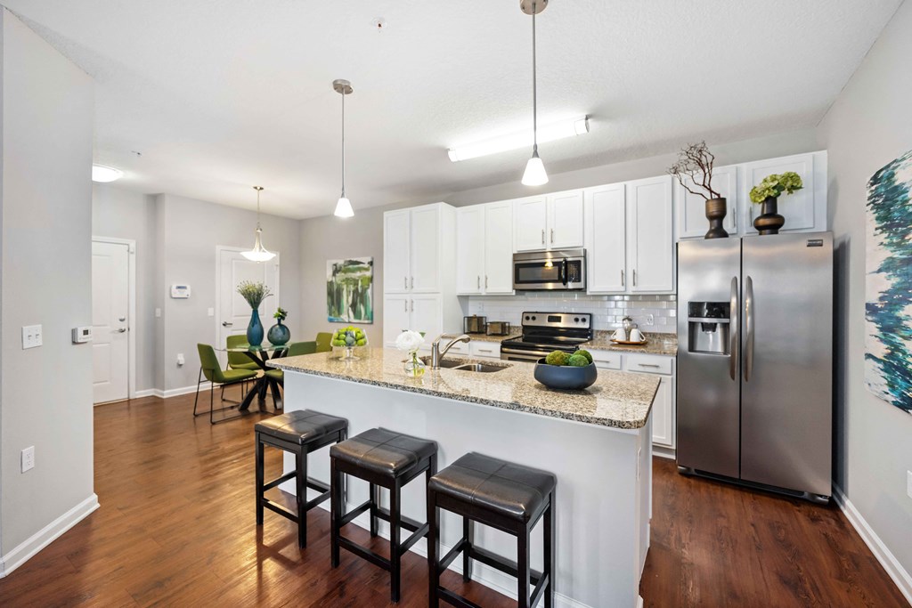 the preserve at ballantyne commons apartment kitchen