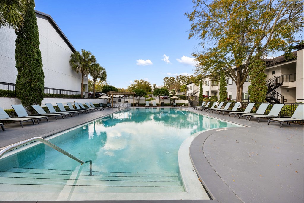 the swimming pool at the resort at longboat key club