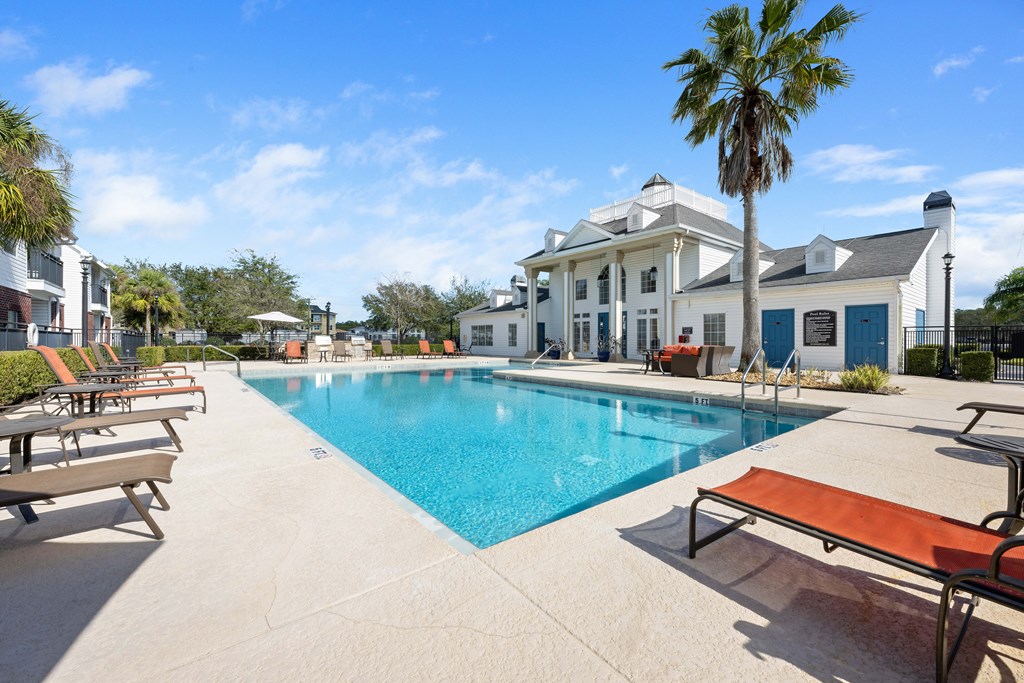 the swimming pool at the preserve at ballantyne commons apartments