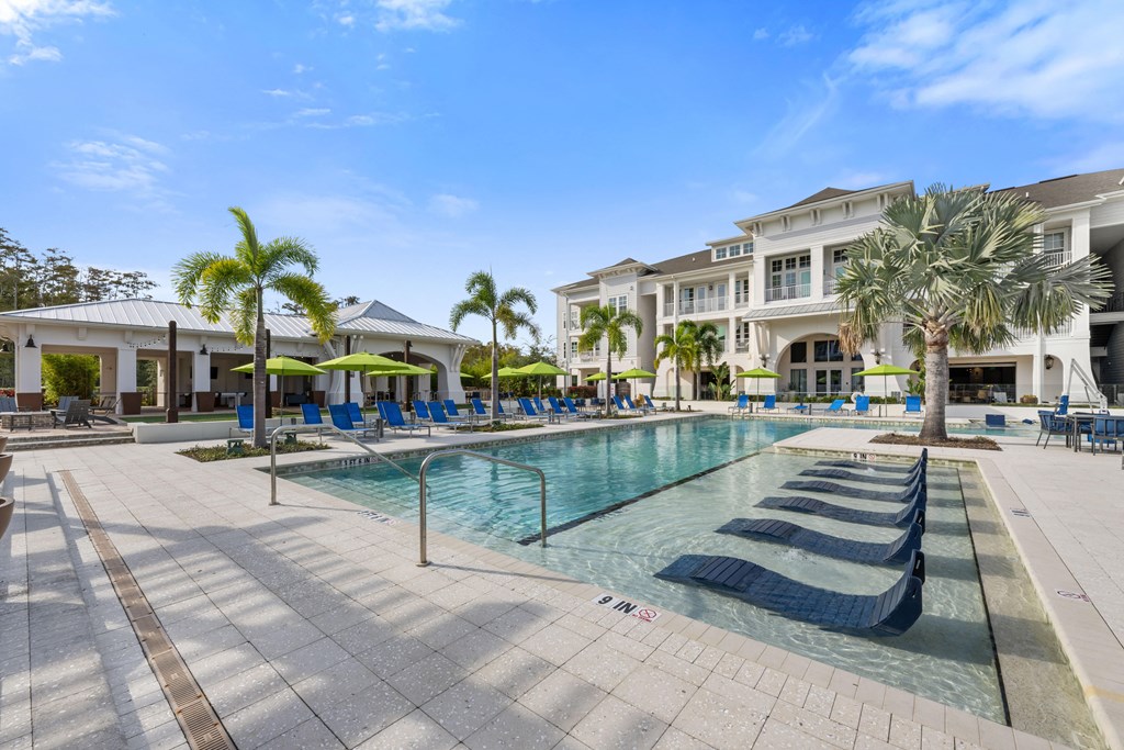 the pool at the resort at longboat key club