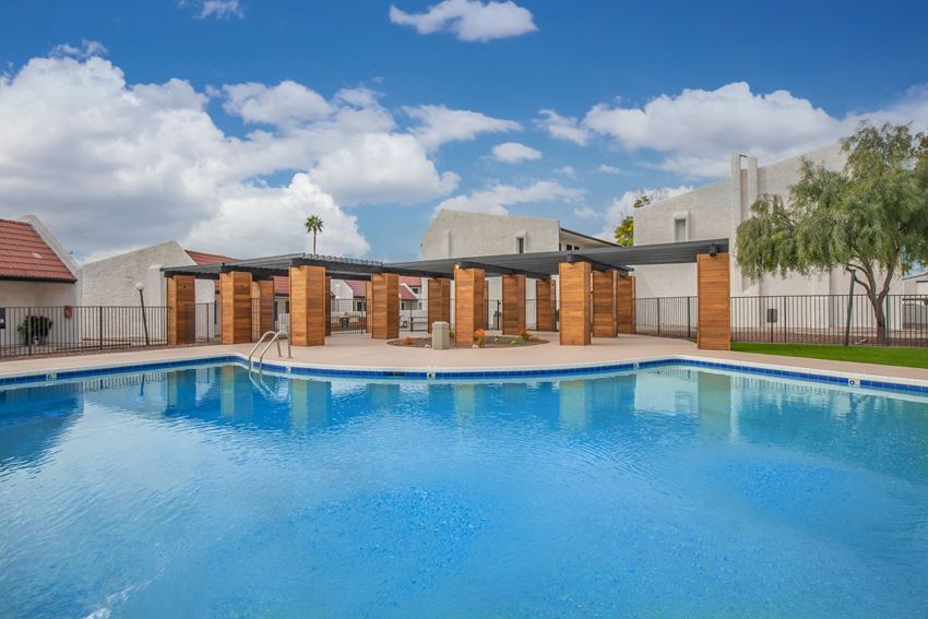 Tides On East Broadway