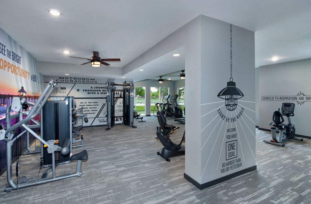 the estates at tanglewood| fitness center with exercise equipment