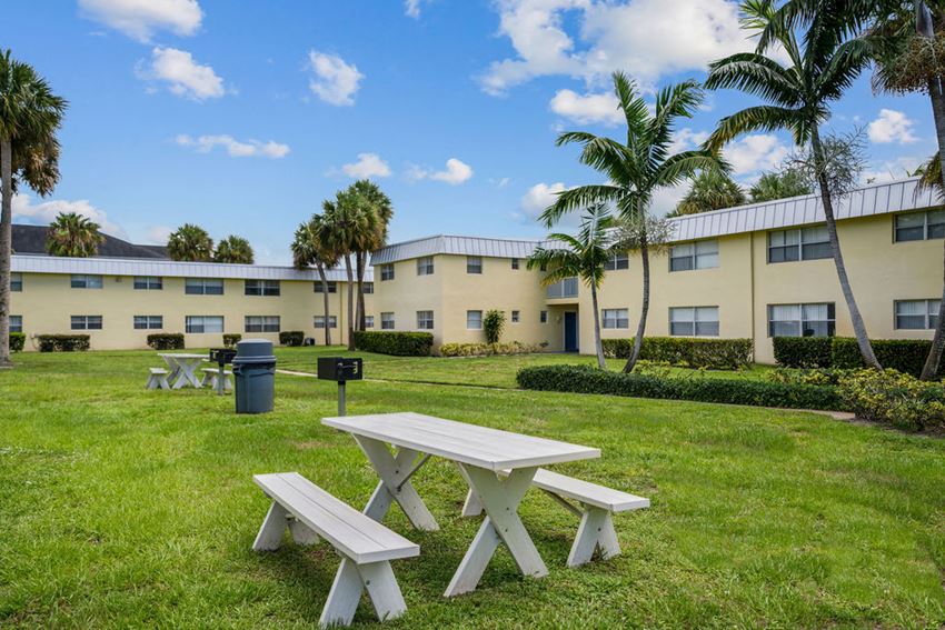 picnic area - Photo Gallery