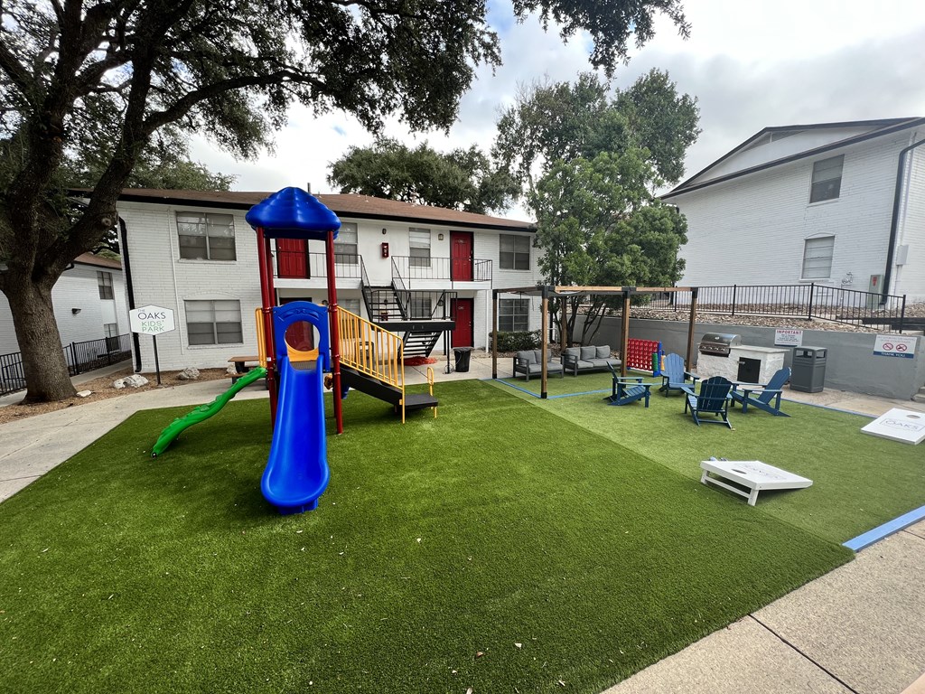 playgrounds at the preserve at city center apartments