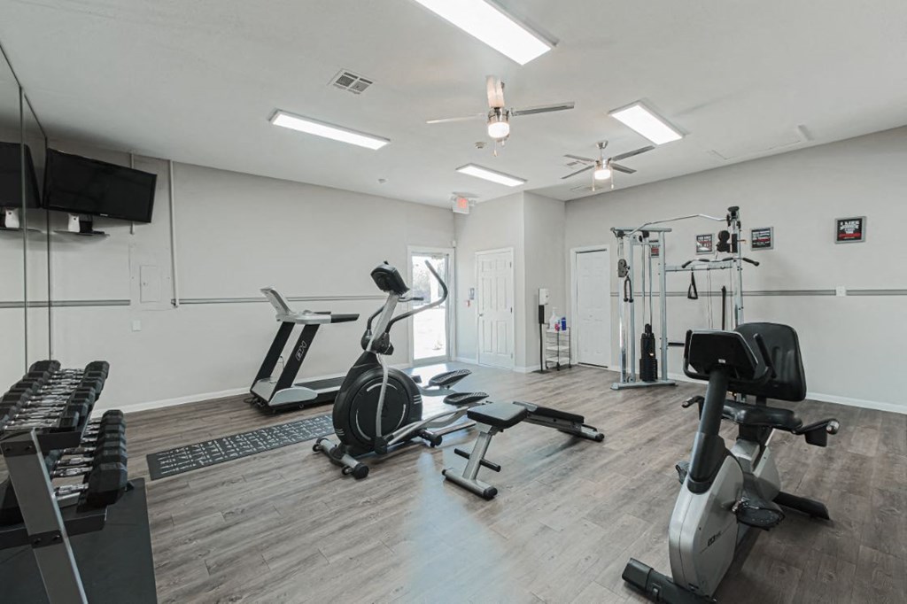 resident gym in west houston luxury apartments