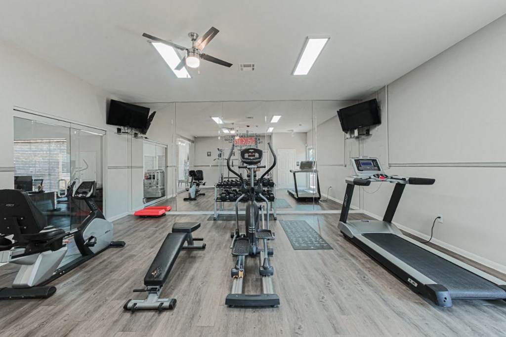 cardio and weight room in west houston luxury apartments