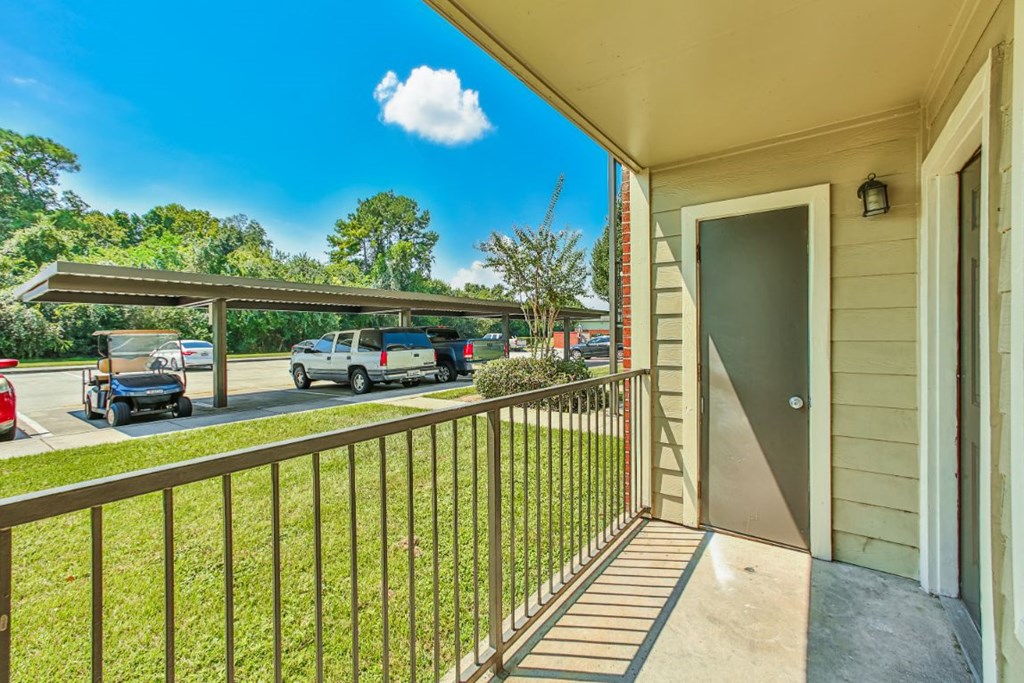 private patio in west houston luxury apartments