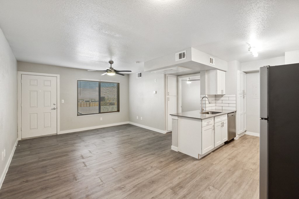 Tides At Walnut Park Apartments, 3985 E Cheyenne Ave, Las Vegas, NV