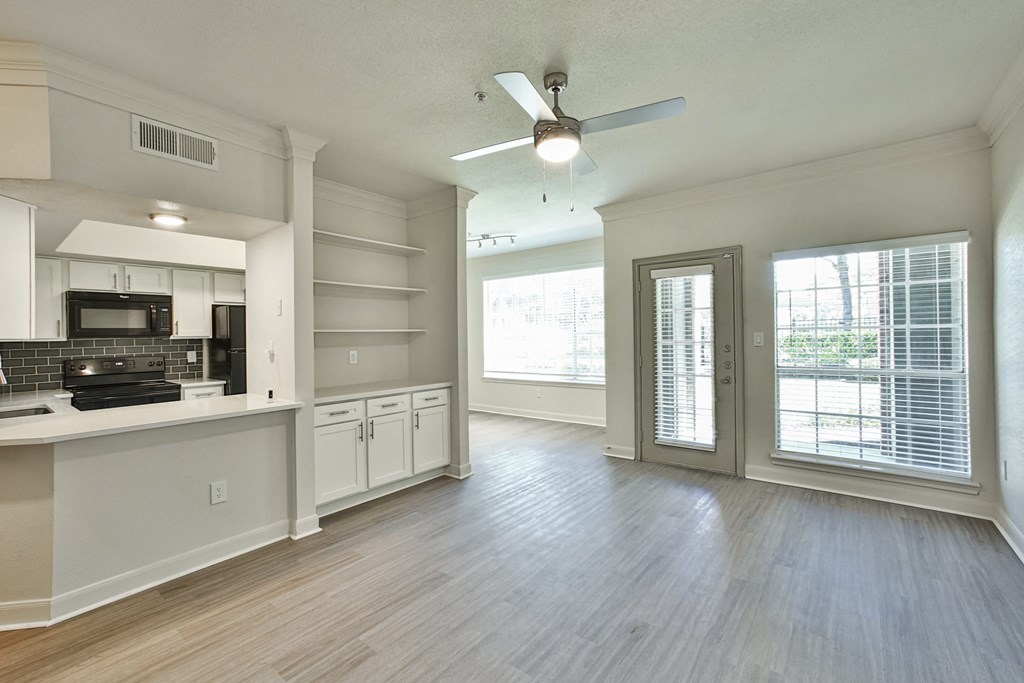hard wood floors in the living area