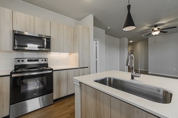 17000 Bissonnet St 1-2 Beds Apartment for Rent - Photo Gallery 14