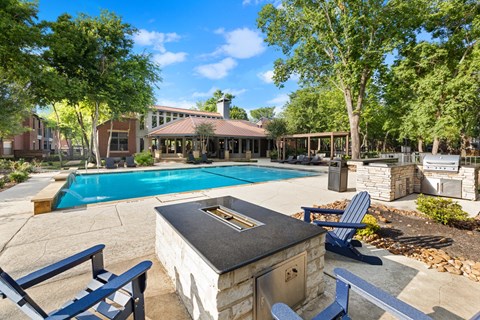 sparkling swimming pool in webster apartments