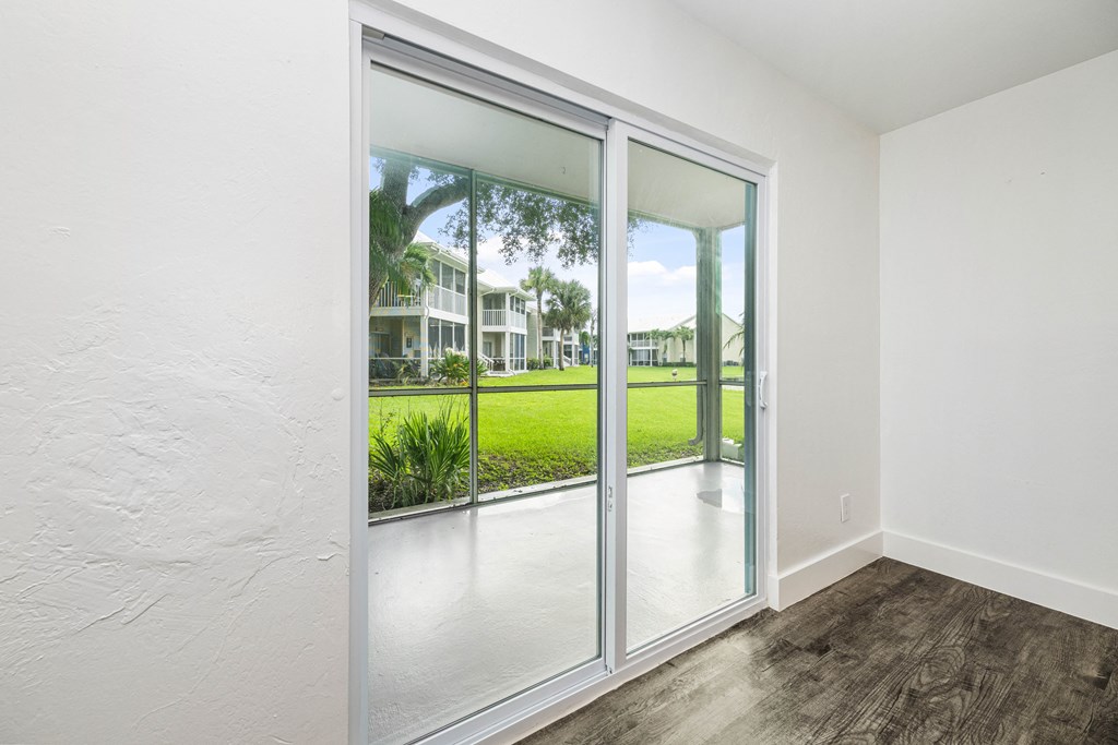 the preserve at ballantyne commons apartment living room