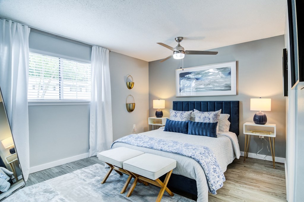 bedroom with a bed and a ceiling fan