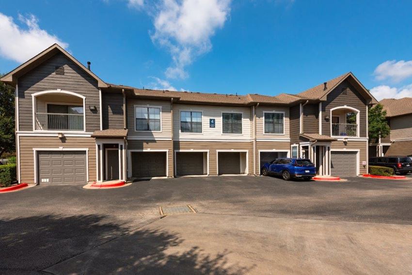 The Langdon On Parmer Apartments, 12430 Metric Blvd, Austin, TX RentCafe