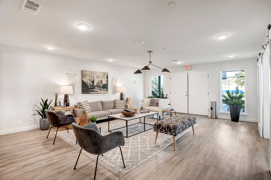 the preserve at ballantyne commons community living room