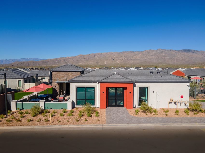 Moderne At Rocking K