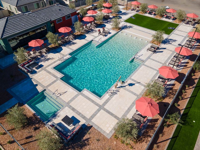 Moderne At Rocking K