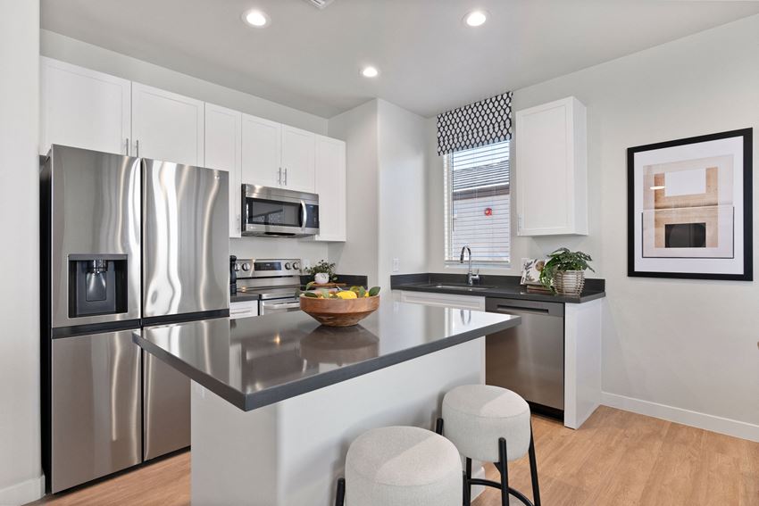 Moderne At Rocking K