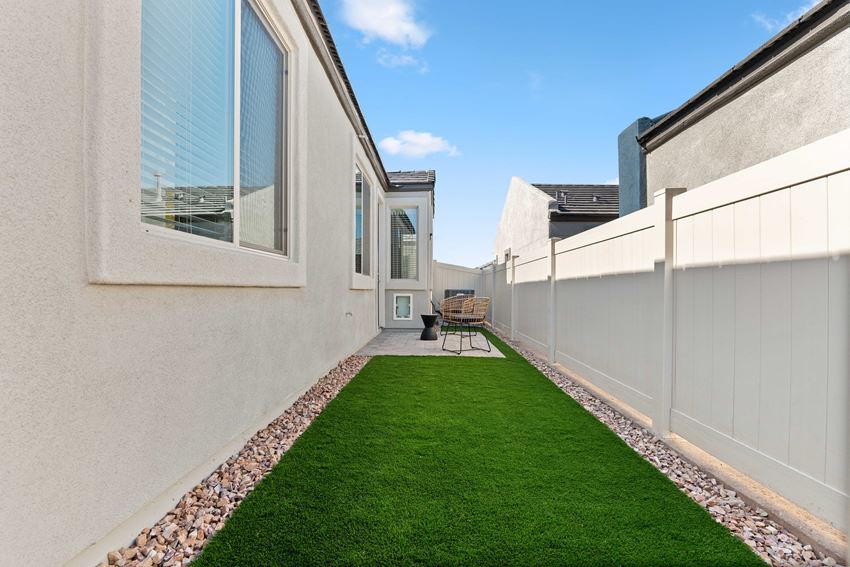 Moderne At Rocking K