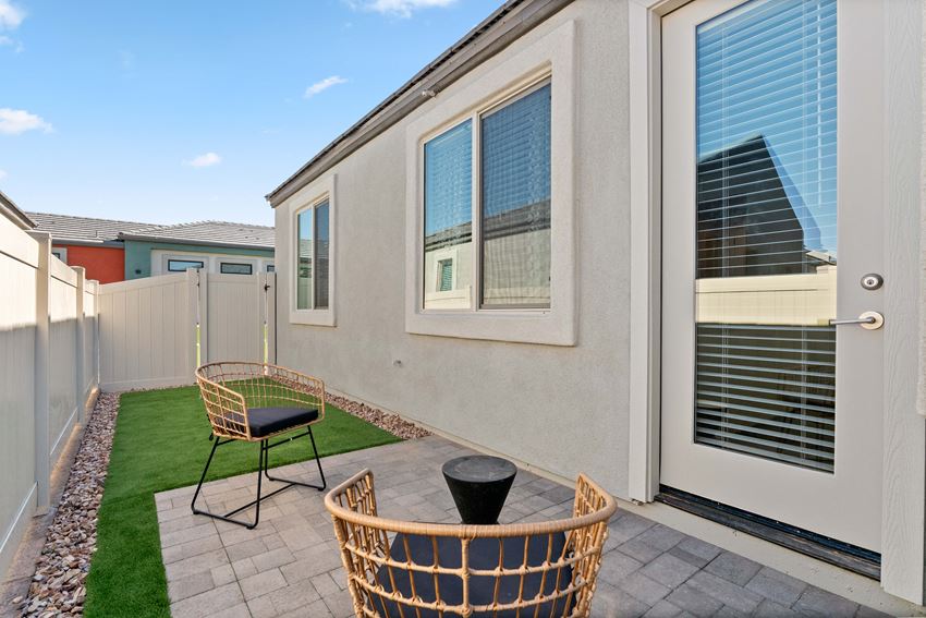 Moderne At Rocking K