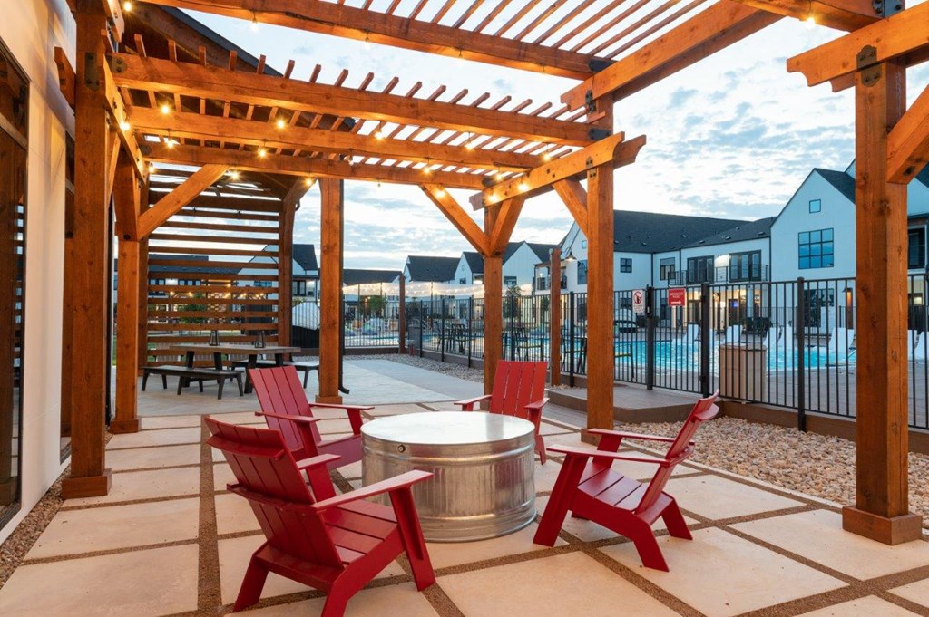 Outdoor Patio Area at Hermosa Village, Leander, TX
