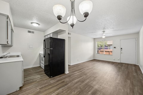 100 Bluebonnet St 1-2 Beds Apartment for Rent