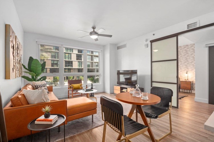 Vitri is a similar property to The Paragon At Kierland Apartments located in Scottsdale