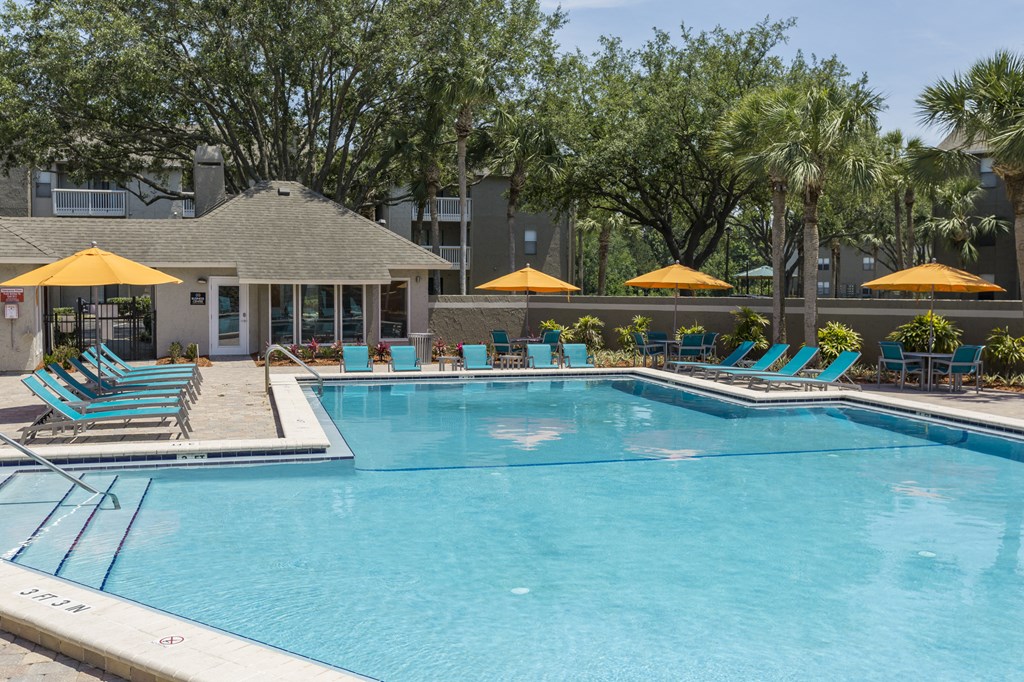 the swimming pool at the resort at longboat key club