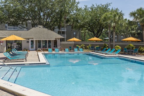 the swimming pool at the resort at longboat key club