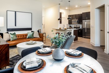 5200 White Settlement Studio-2 Beds Apartment for Rent - Photo Gallery 4