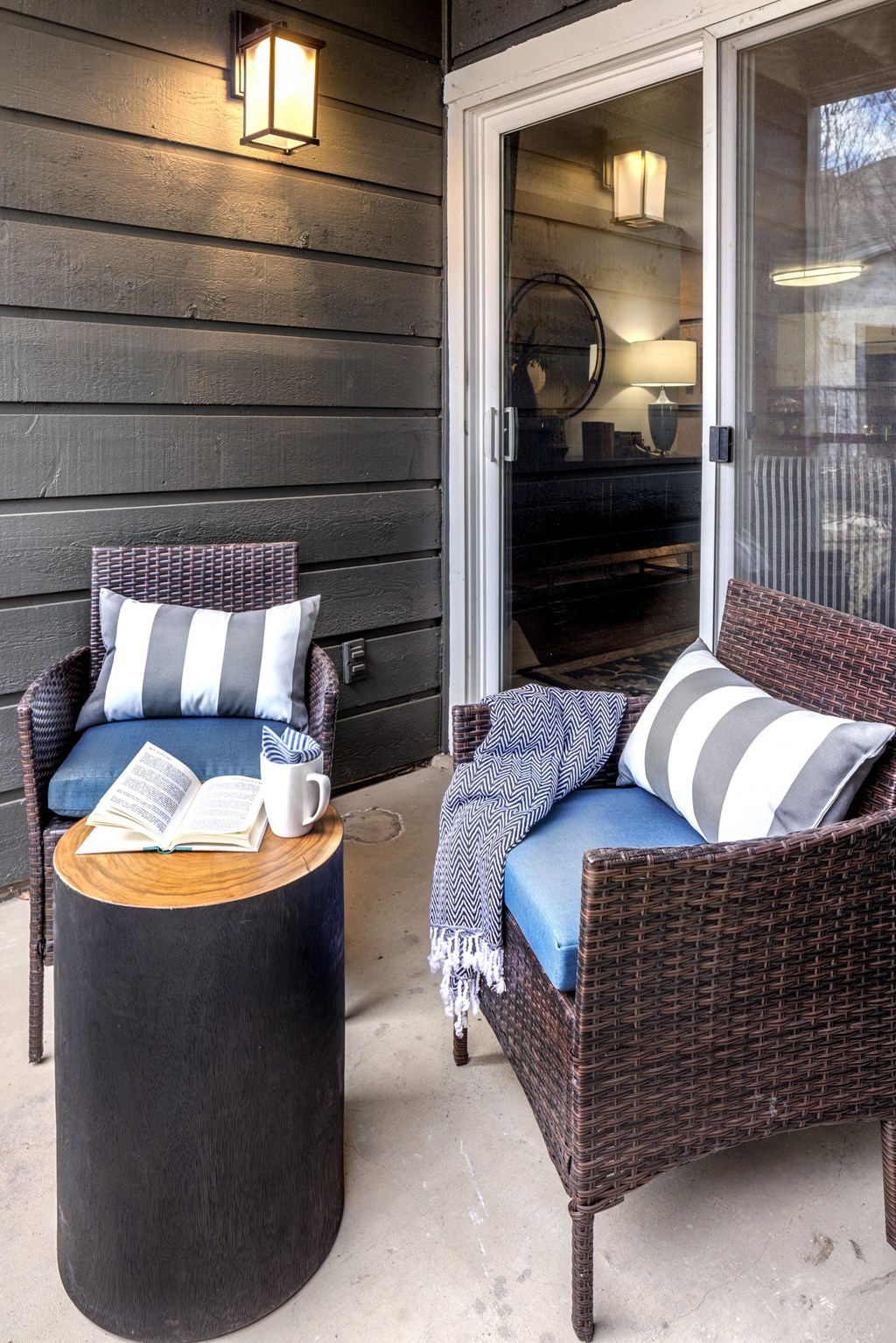 Model Apartment Home Balcony