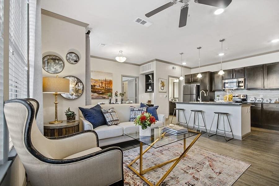 Oakwood Crossing Apartments
