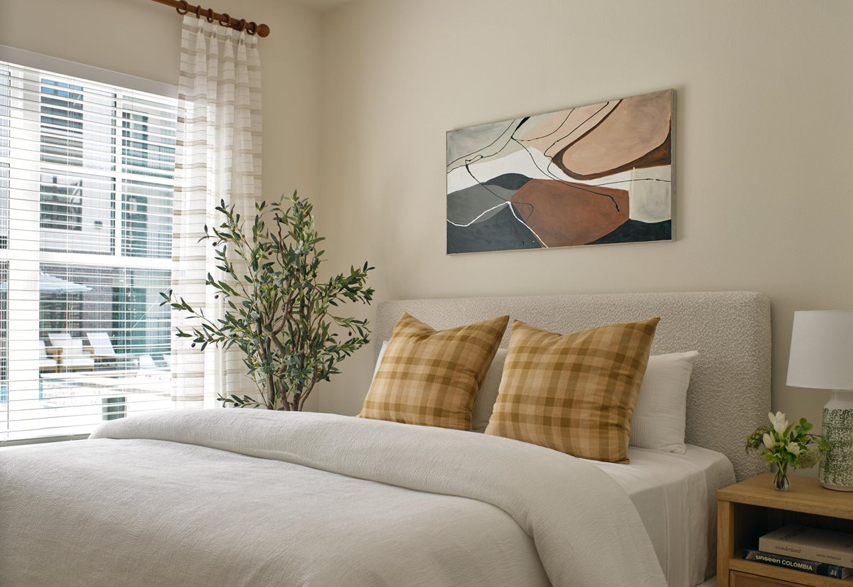 Hudson Crossing Apartments
