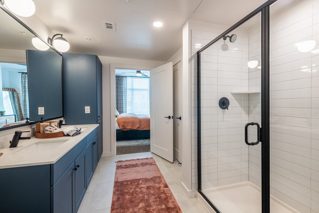 the master bathroom | nathan homes