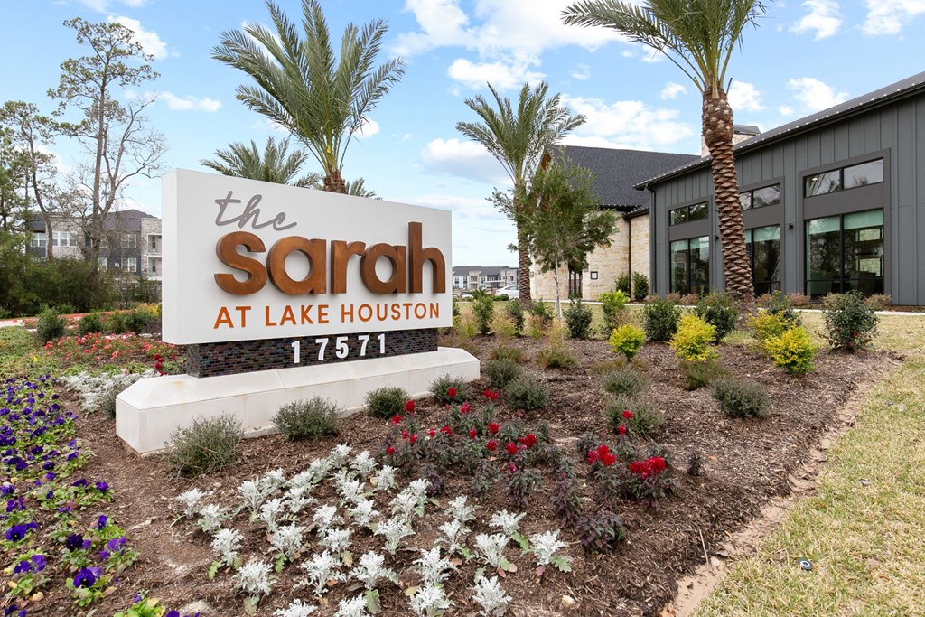 the sarah at lake houston