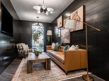 Clubhouse with TV Lounge Area - Photo Gallery 9