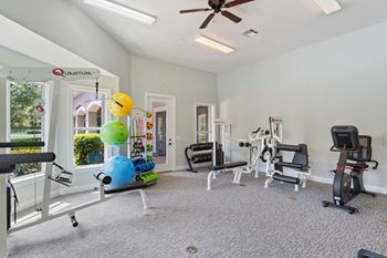 the gym at the preserve apartments