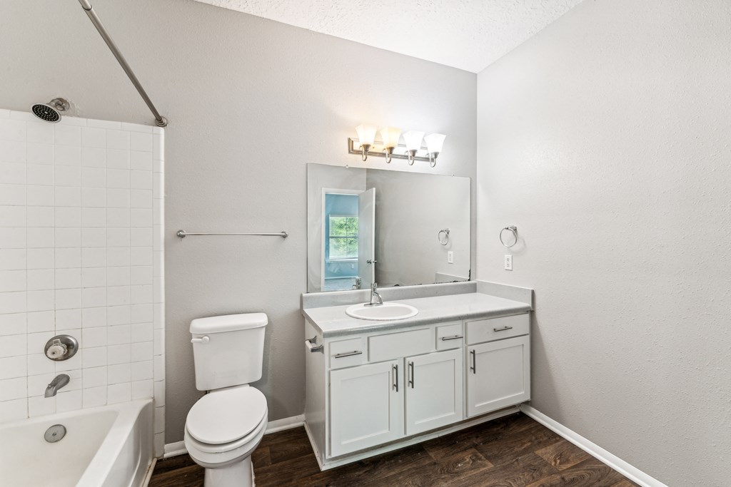 Waterford Creek Bathroom