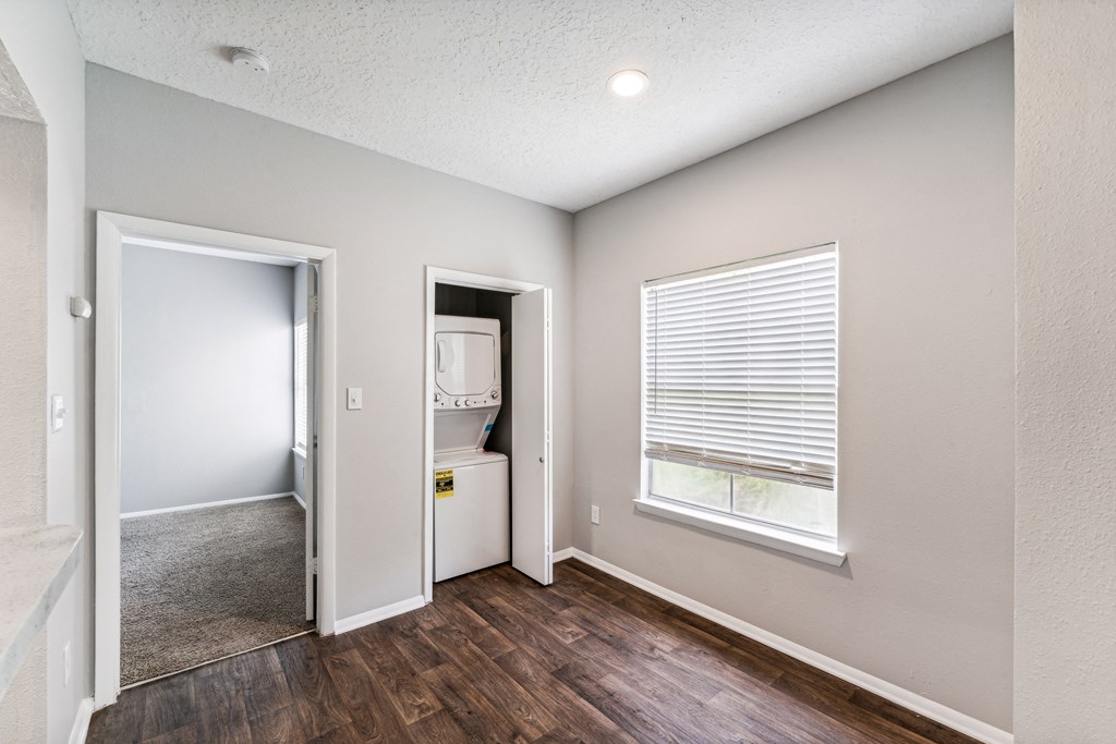 Waterford Creek Washer Dryer