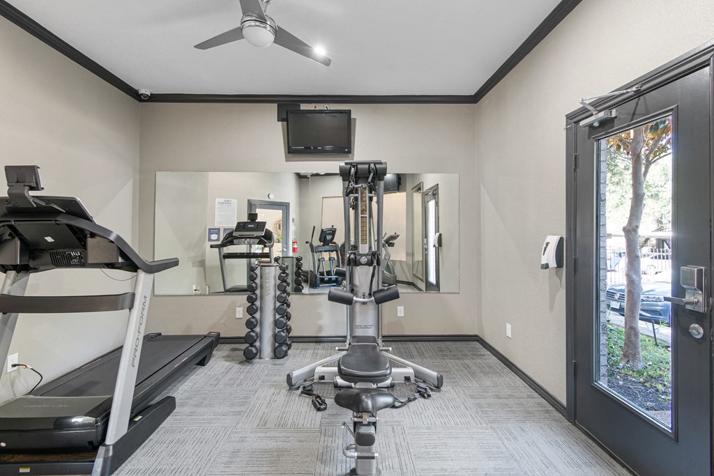 the preserve at ballantyne commons fitness room with gym equipment