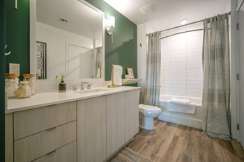 Apartment bathroom Florida - Photo Gallery 10