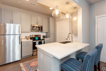 a1 kitchen in midland tx modern apartment - Photo Gallery 2