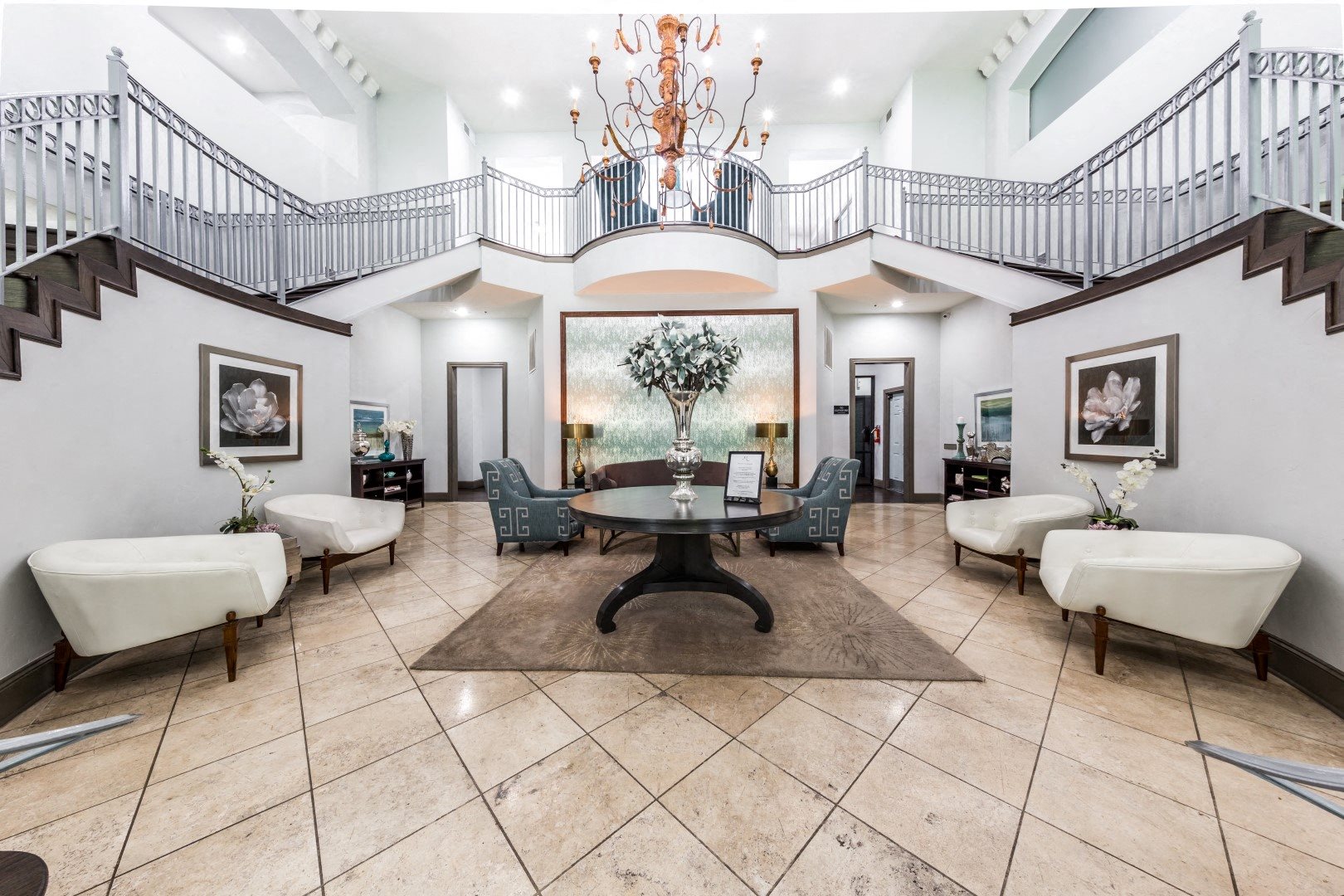 Photos and Video of Vines at Turtle Creek in Dallas, TX