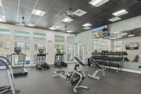 24/7 Fitness Center