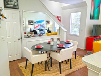6501 Independence Parkway 1-2 Beds Apartment for Rent - Photo Gallery 5