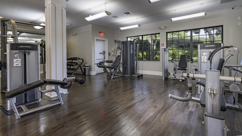 the gym at the flats at obsidianioch apartments