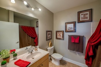 fort worth apartments for rent with 2 bathrooms - Photo Gallery 18