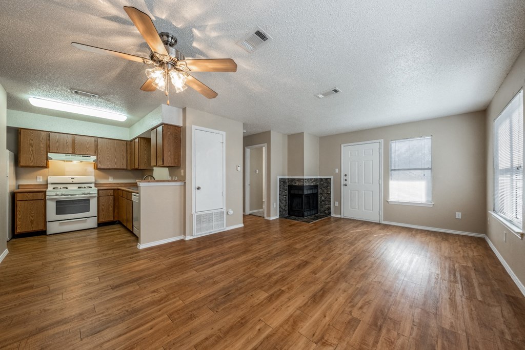 Living Room With Attached Kitchen at The Robinson on Melrose, Texas, 78727